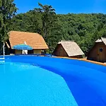 Glamping Zeleni Turizem Campo de lujo *