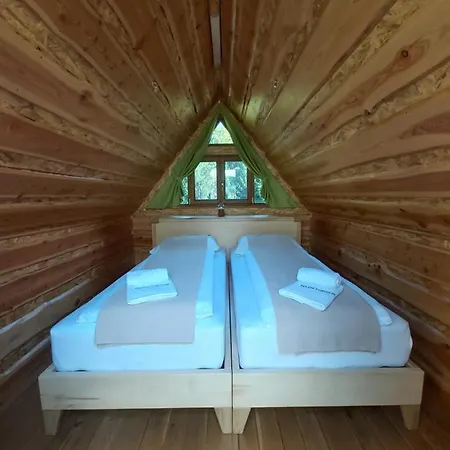 Glamping Naselje Zeleni Turizem *