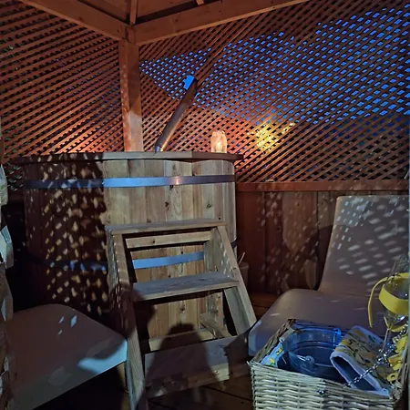 Campo de lujo Glamping Zeleni Turizem